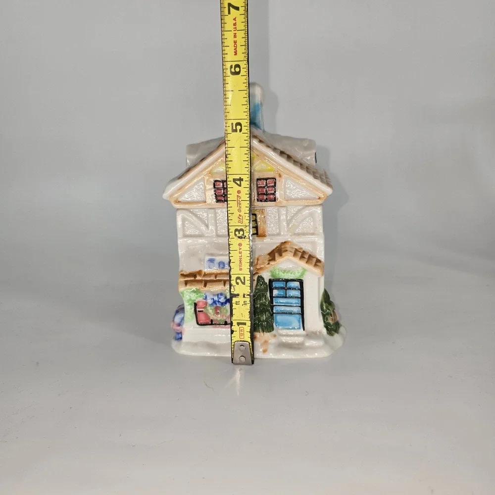 Vintage Style Ceramic Christmas Village Teapot and House‎ Set Holiday Decor